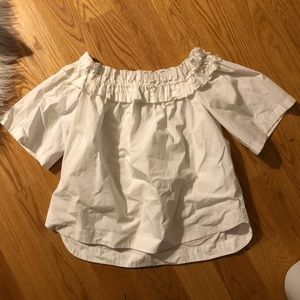 Vineyard Vines off the shoulder ruffle top